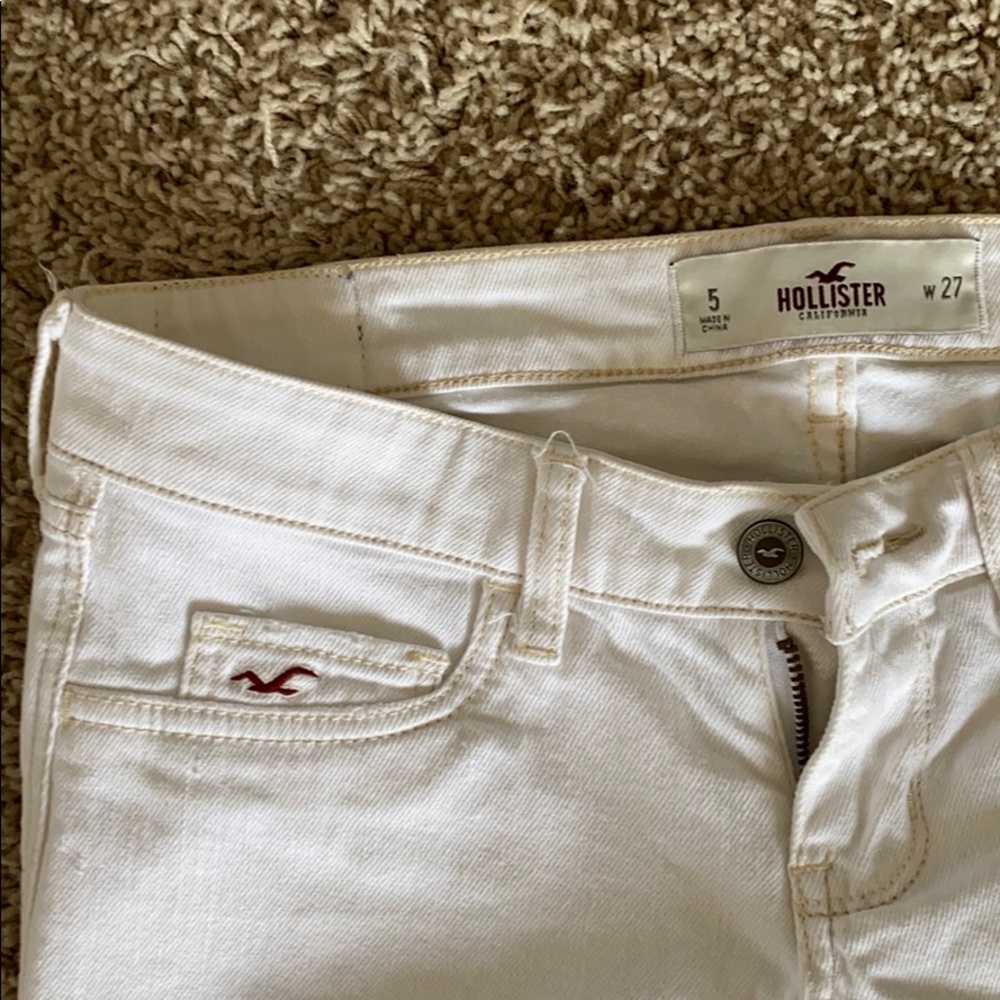 White skinny jeans